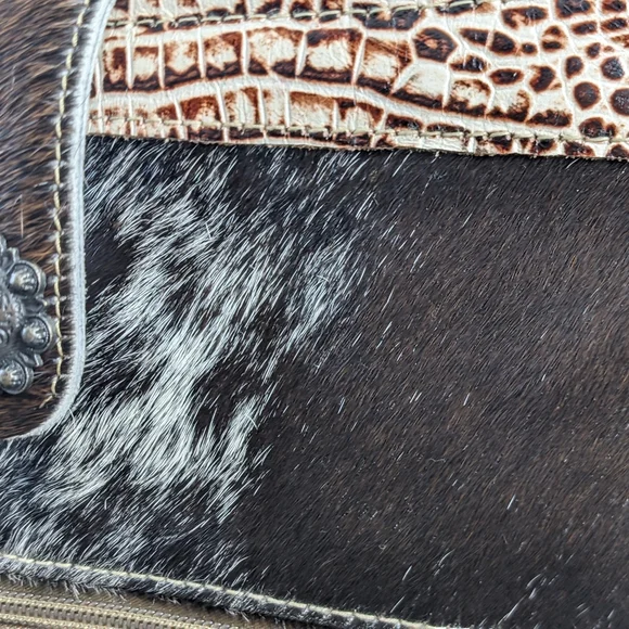 Myra Bag Brown & Black Aztec Crossbody with Cream Accents - Picture 3 of 16